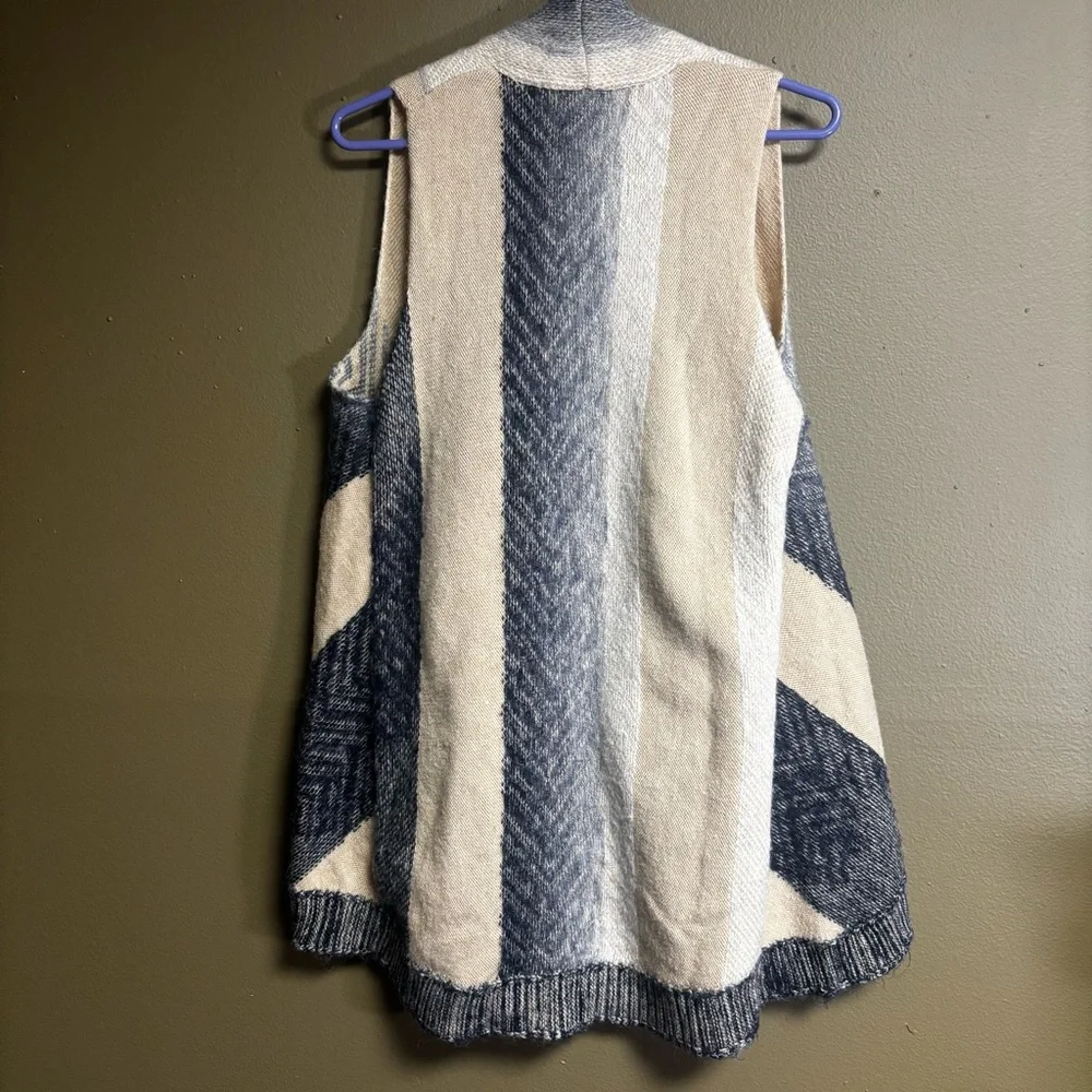 Sleeping on Snow Wool Blend Open Front Sleeveless Fringe Edge Cardigan size XS/S